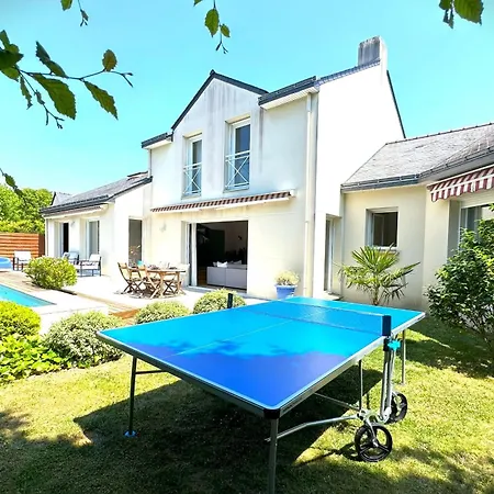 La Céleste-villa Standing Avec Piscine Et Jardin Villa Saint-Herblain